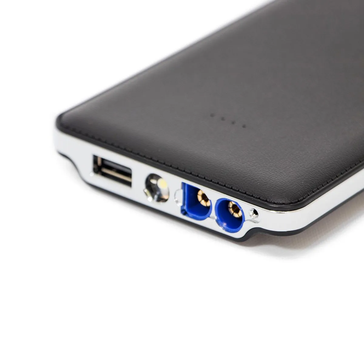 Arrancador de Auto Portátil con Power Bank de Emergencia